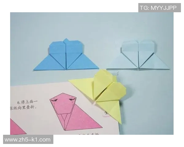 折纸足球的创意玩法与技巧分享让你轻松掌握折纸艺术的乐趣与魅力 折纸足球的创意玩法与技巧分享让你轻松掌握折纸艺术的乐趣与魅力