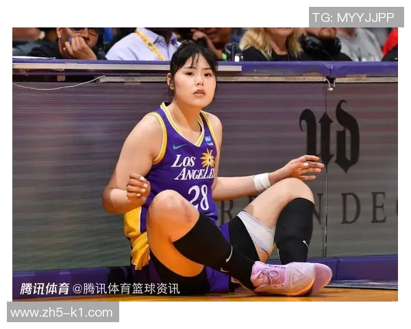 李月汝首秀表现不俗但风暴遭遇水星22分惨败开启新赛季挑战 李月汝首秀表现不俗但风暴遭遇水星22分惨败开启新赛季挑战